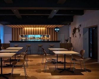 En Hostel Bar Community Lounge - Kochi
