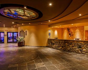 Best Western Plus Kootenai River Inn Casino & Spa - Bonners Ferry - Front desk
