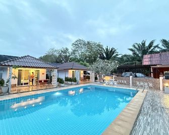 All Times Pool Villa - Ban Ta Khun - Piscina