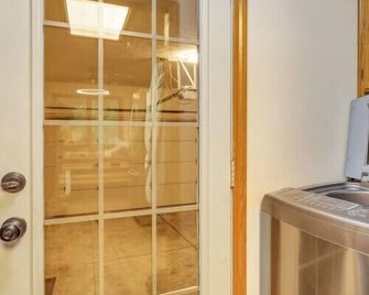 Relax at the Summit - 3bd 2b - Springfield