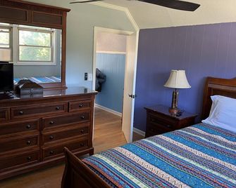 Anderson, Sc - Lakefront Near Greenpond & Golf Course -Firepit/Pontoon Rental - Anderson - Bedroom