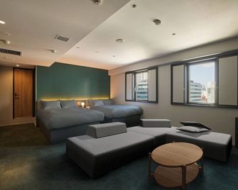 Base Layer Hotel Nagoya Nishiki - Nagoya - Habitación