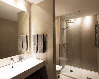 Hg City Suites Barcelona - Barcelona - Baño
