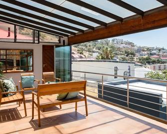 3 Bedroom Hilltop Home with Spectacular Views - Le Cap - Balcon