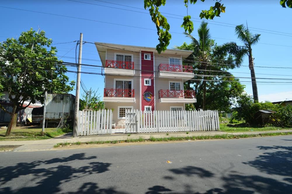 Caribbean Villages Apartments - Bocas del Toro - Building