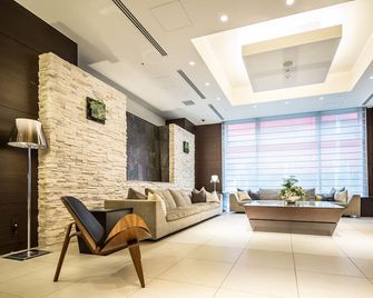 Richmond Hotel Namba Daikokucho - Ōsaka - Lobby
