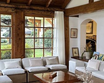 Hotel y Cabañas Le Village - San Martín de los Andes