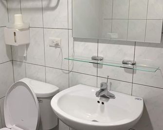 Xian Du Zhuang Hotel - Taipéi - Baño