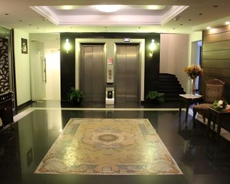Qasr Lazurd For serviced apartments - Taif - Aula