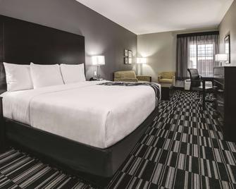La Quinta Inn & Suites by Wyndham Fort Worth West - I-30 - Fort Worth - Schlafzimmer