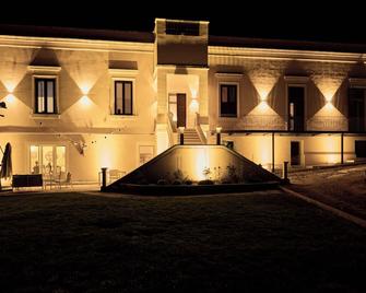 Dimora Donna Rita - B&B - Arnesano - Building