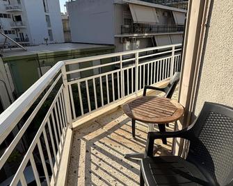 Hotel Marko - Loutraki - Balkón