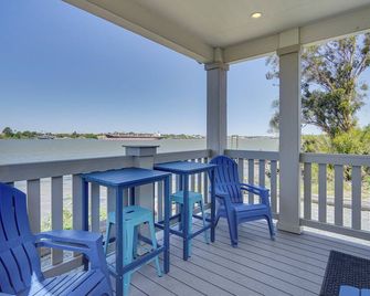 Riverfront Isleton Cottage 1 Mi to Rio Vista! - Rio Vista - Balcón