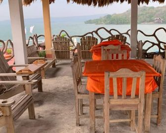 Hotel Aurora - Flores - Ресторан