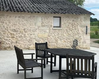 Chateau Chatillon - Saint-Sulpice-et-Cameyrac - Patio