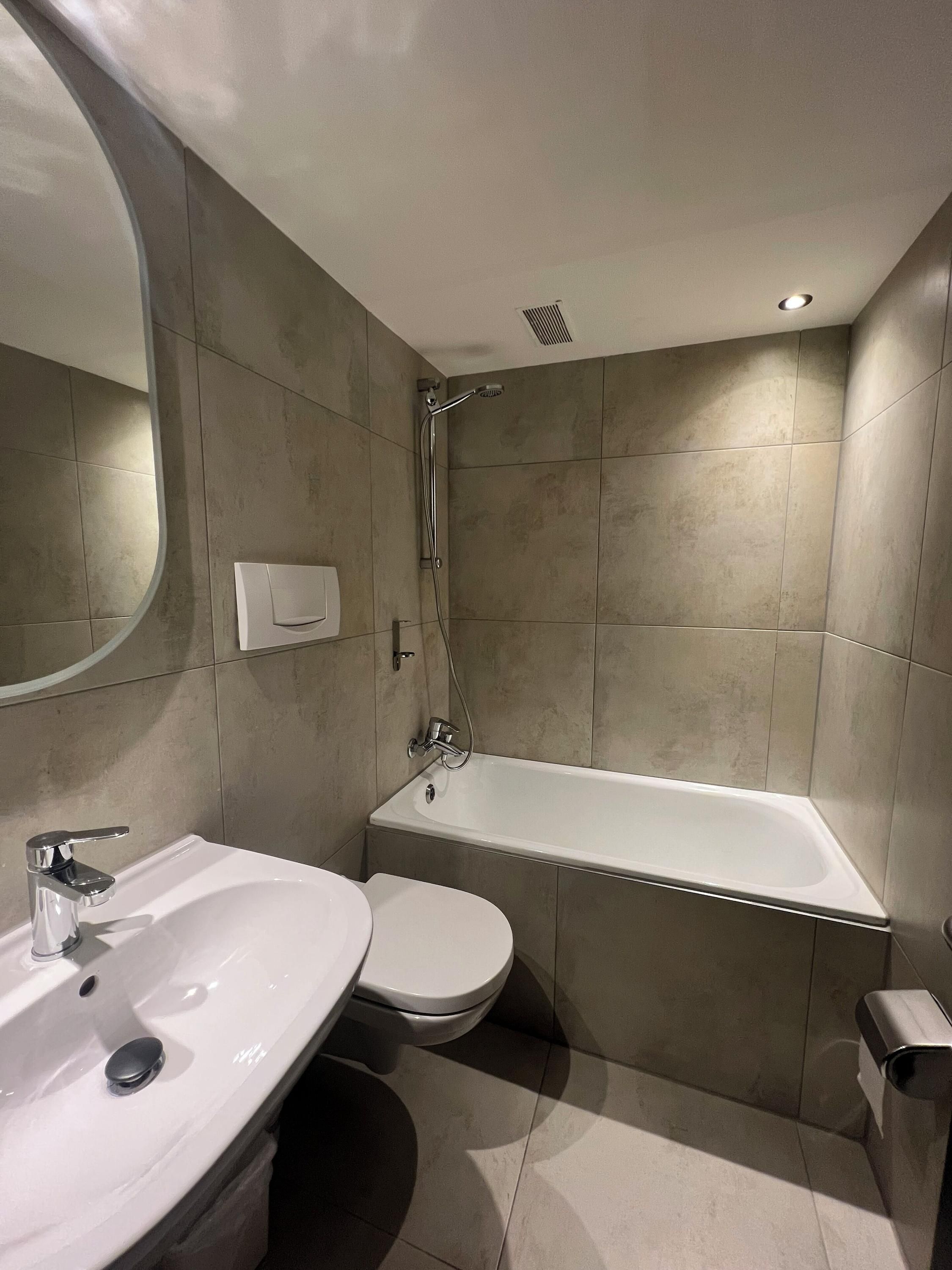 مونوبول هوتل - دوسيلدورف