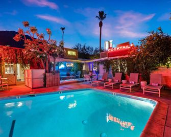 Desert Zen at Speakeasy Hotel - Adults Only - Palm Springs - Piscina
