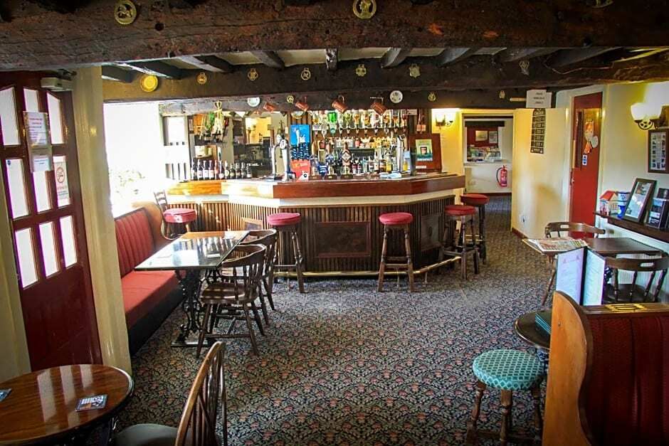 The Red Lion - Ulverston - Bar