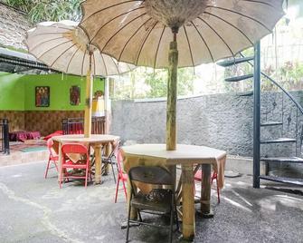 Green View Ubud Hostel Bali - Ubud - Hàng hiên