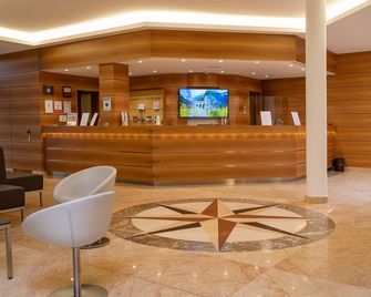 Hotel Coronado - Mendrisio - Recepce