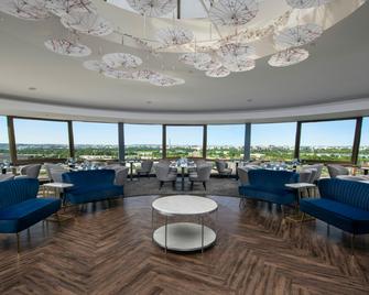 DoubleTree by Hilton Washington DC - Crystal City - Άρλινγκτον - Σαλόνι