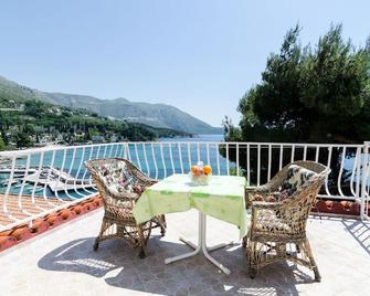 Guest House Daniela - Mlini - Balkon