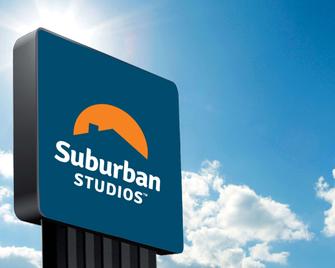 Suburban Studios Ridgecrest near China Lake Naval Station - Ridgecrest - Rakennus