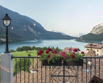Hotel Ariston - Molveno - Balkón