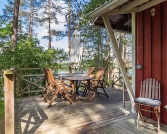 Holiday Home Artturin mökki by Interhome - Kirkkonummi - Patio