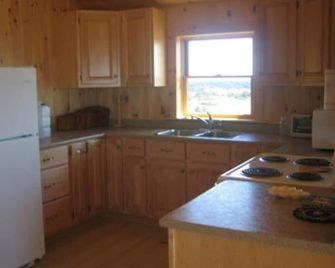 New Log Home with Gorgeous Ocean View in Historic Acadian Village - St. Peter's - Kitchen