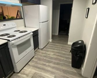 Cozy 2-bedroom house in downtown Osceola - Osceola - Keuken