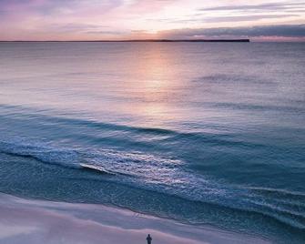 Driftwood Sunrise - A place to relax and explore - Sussex Inlet - Spiaggia