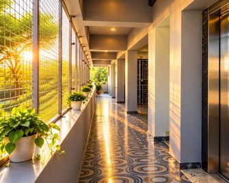 Naadi Grandinn - Thanjāvūr - Hallway