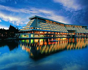 Porto Carras Meliton - נאוס מרמראס - בניין