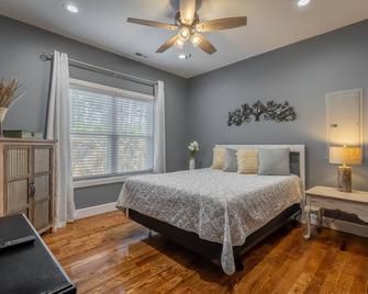 Loving Lake Life - Waterfront Home on Lake James with Dock! - Morganton - Bedroom