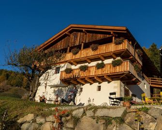 Apartment 'Lauterfresser' with Mountain View, Shared Garden and Wi-Fi - Rodengo - Edificio