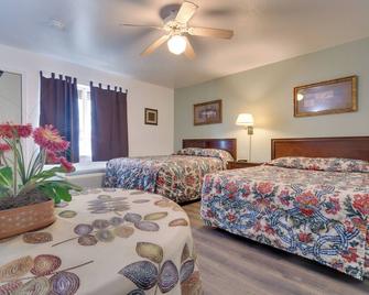 Loveland Vacation Rental Pets Welcome - Loveland - Bedroom