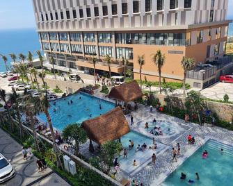 Condotel Ocean View- Apec Mandala Mui Ne - Phan Thiet - Piscină