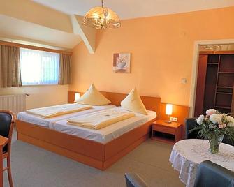 Parkhotel Pretzsch - Bad Schmiedeberg - Bedroom
