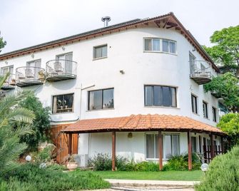 Amirey Hagalil Boutique Hotel - Amirim - Building