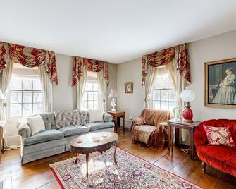 1855 Captain Shute's Harbor House - Searsport - Sala de estar