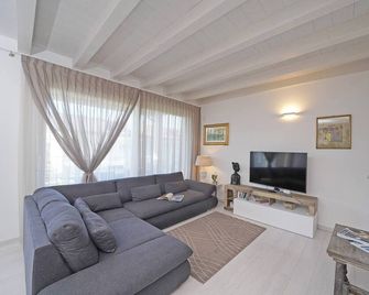 Resort Caesar C4 Sirmione - Gardagate - Sirmione - Salon