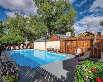 Rustic Inn - Moab - Pool