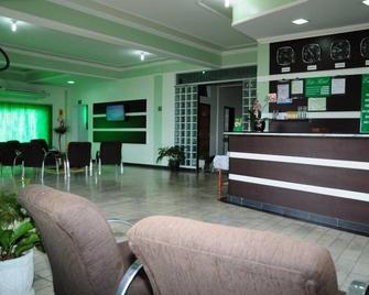 Eder Hotel - קאקואל - דלפק קבלה