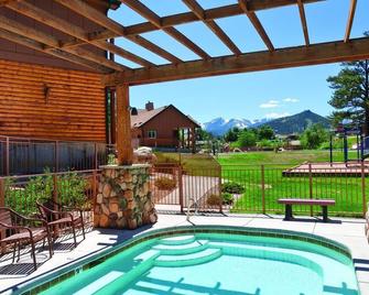 Absolutely gorgeous resort & condos ! - Estes Park - Uima-allas