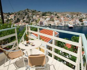 Kaitoula Studio Down - Ano Symi - Balkon