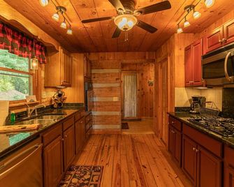 1 Million Dollar View - Banner Elk - Kitchen