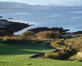 Luxury Ocean-Front Cottage With Private Beach. Alastair Sawday Recommended - Sneem
