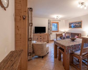 App 6 pers cozy centre Samoëns - Samoëns - Essbereich
