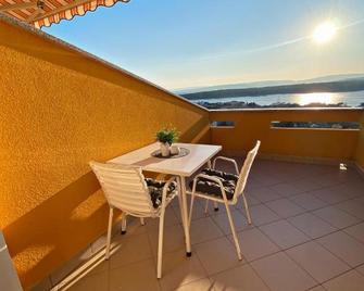 The Manzoni family 2 - Punat - Balkon